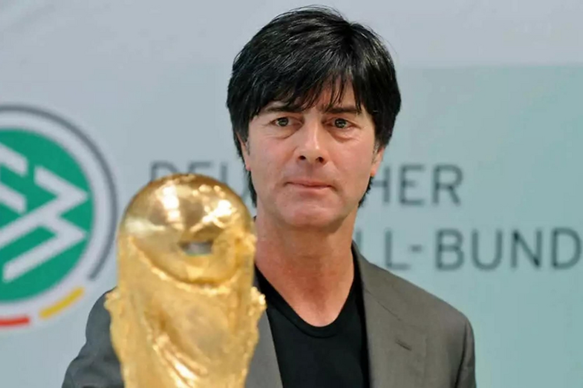 28quan穆古鲁扎遭遇七连败,德国队教练面临压力!的简单介绍