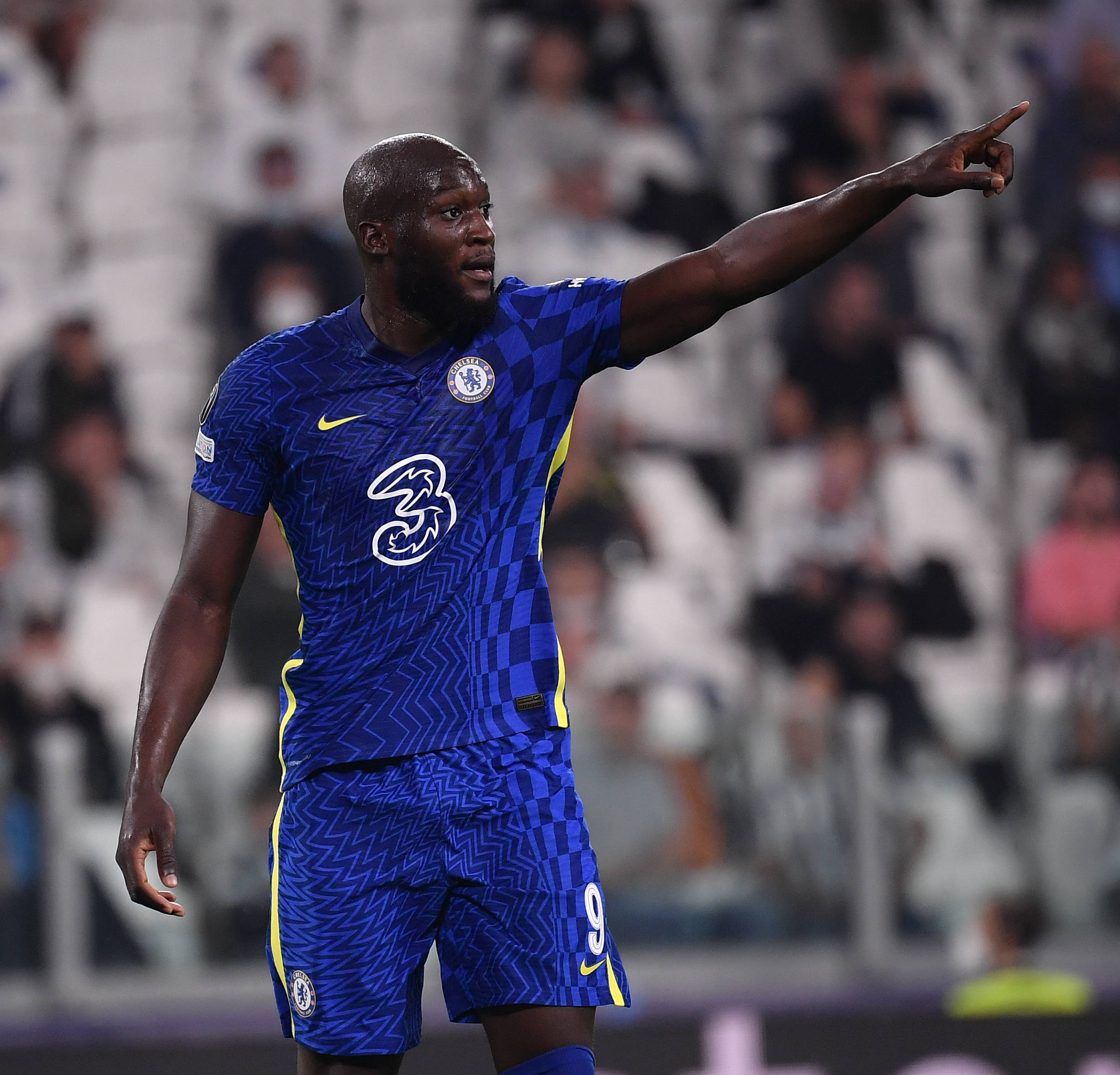 28圈入口关于切尔西训练开放日,赛前完成体检引欢呼,欧冠在即,临场指挥获称赞的信息